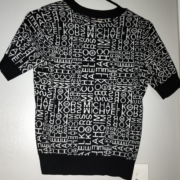 Michael Kors Black and White Crewneck Sweater with Geometric Design - Picture 3 of 4